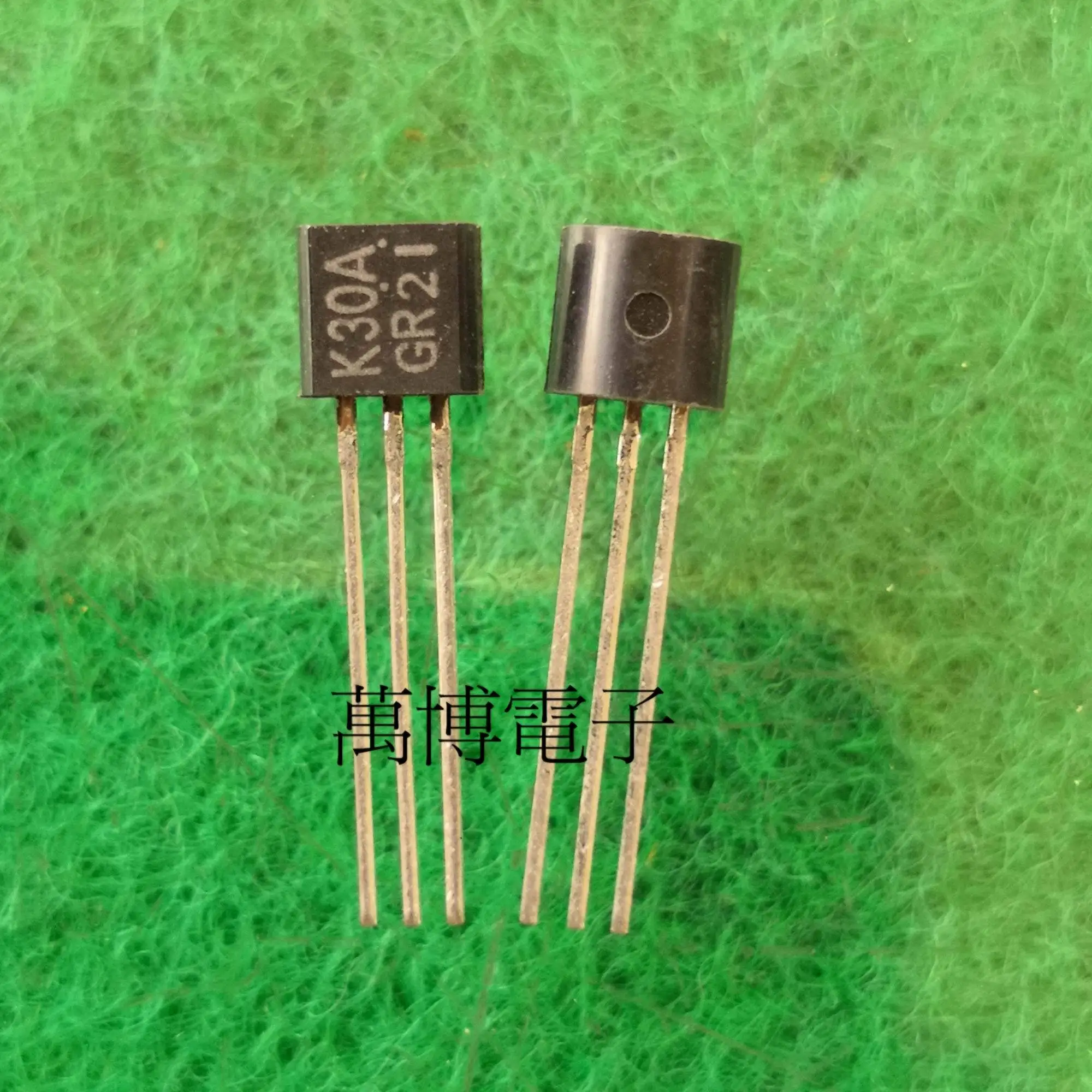 10 шт. TOSHIBA 2SK30A TO-92 транзистор K30A Y GR аудио усилитель мощности 2SK30ATM MOS 2SK30A-GR 2SK30A-Y |