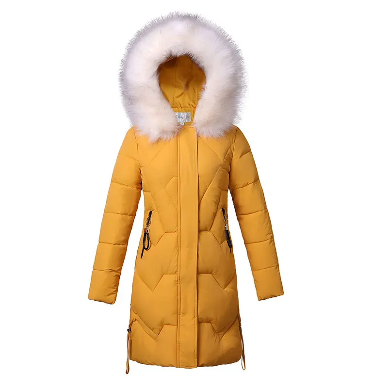 Зимний пуховик с капюшоном и меховым воротником больших размеров длинный