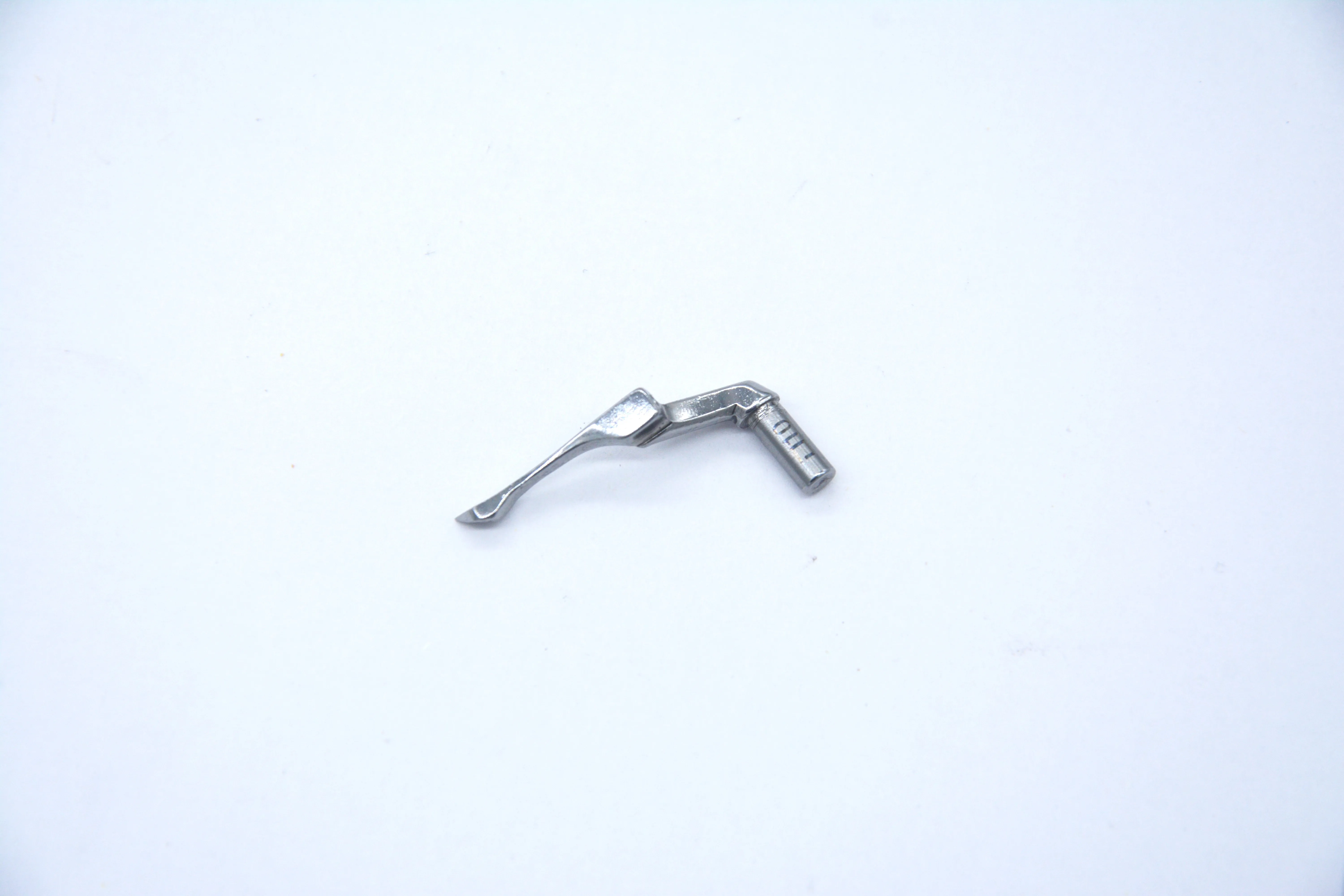 Для Juki 3314 overlock станок верхний и нижний петлитель вниз looper 124-81107 124-81800 один