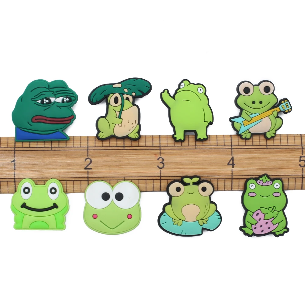 1pcs Funny Frog Shoes Charms Sad Frog Green Animal Froggy Gesture Decoration Jibz for croc Charms Designer For Xmas Gifts