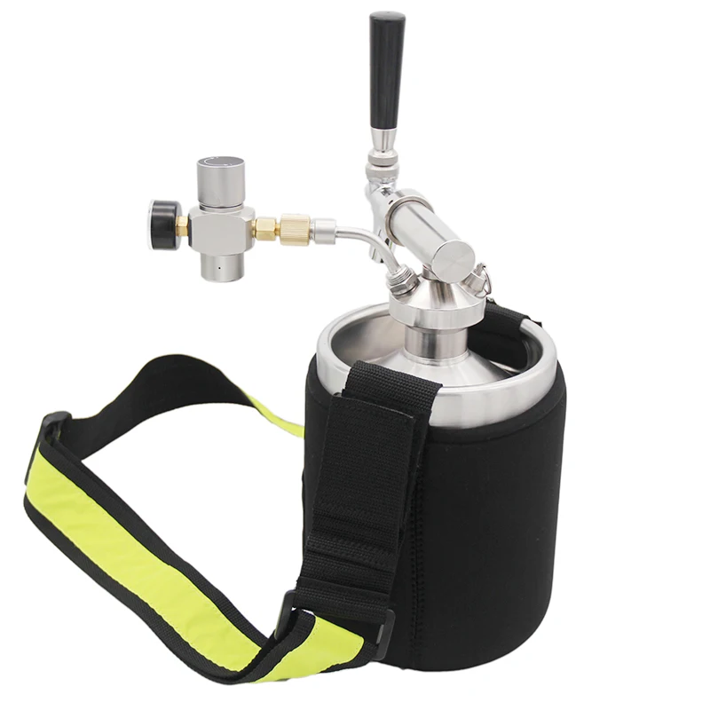 64 унции / 2 литра SS Mini Keg Dispenser Portable Kegerator Kit Pressurized Growler Tap System Keeps Carbonation for Craft Beer Homebrew on.