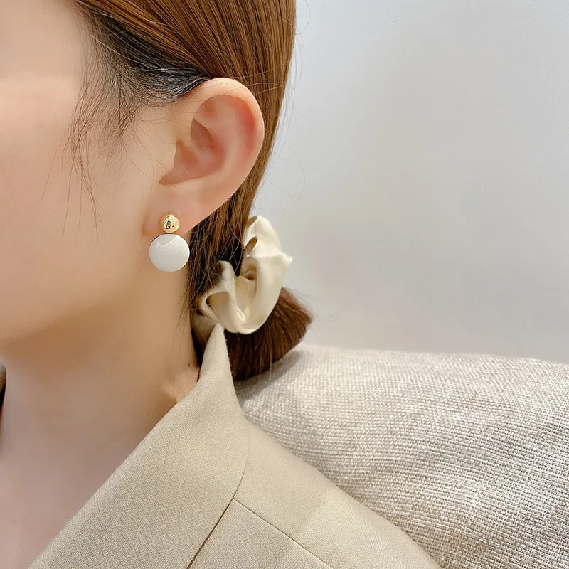 

S925 Silvers New Circle Dangle Earrings for Women Simple Contrast Leather Wholesale Korean Jewellery Exquisite