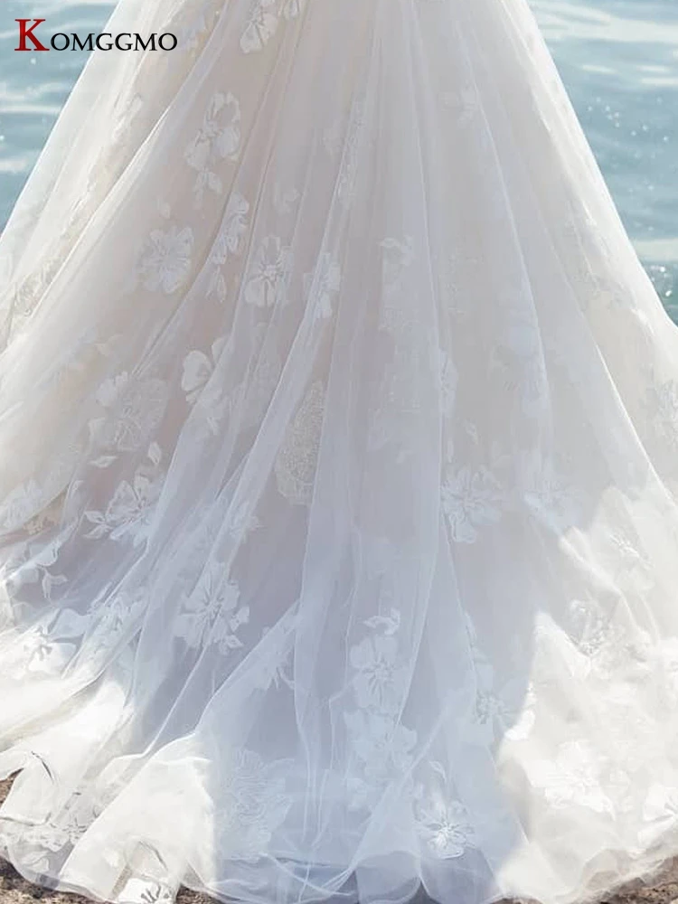 

2021 New Arrival Scoop Neck Chapel Train Wedding Dress for Women Luxury Embroidery Appliques Tulle Backless Bridal Ball Gown