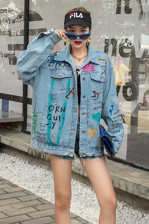

European station letter graffiti embroidery denim jacket female chic loose large size fashion net red all-match top