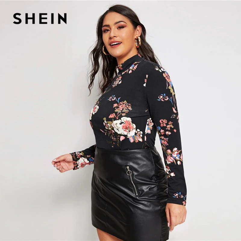 SHEIN размера плюс черный высокая горловина Цветочный принт футболка Для женщин осень Офисные женские туфли топы, с длинным рукавом, облегающая, эластичные элегантные футболки