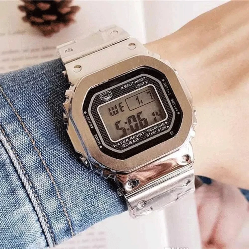 

The popular GMW-B5000 casual fashion LED digital men's watch ice watch electronic steel band watch all functions can be operated