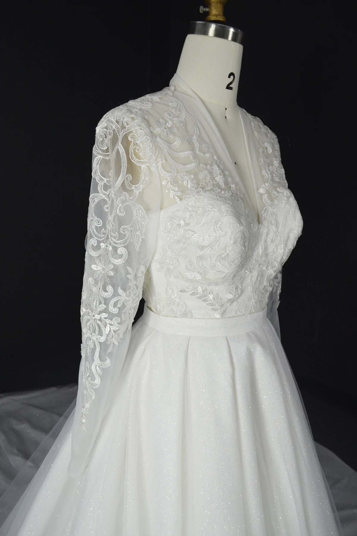 

Super Shinning Luxury Sequin Twinkle Illusion Floral Lace Appliques A Line Bridal Gown Wedding Dress