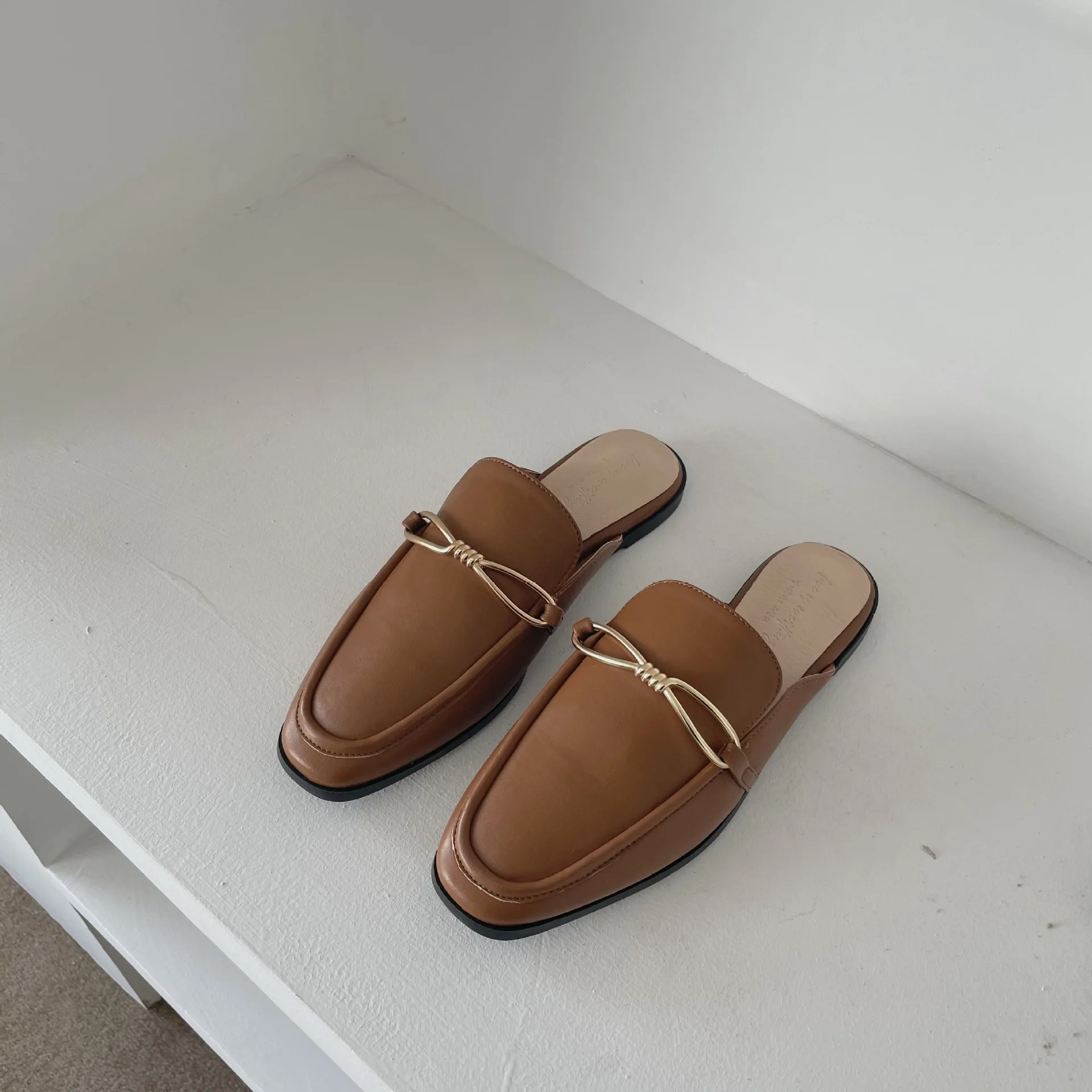 

Shoes Ladies' Slippers Cover Toe Slipers Women Low Female Mule Rivet 2021 Flat Mules Basic Slides Fabric PU Rubber Metal