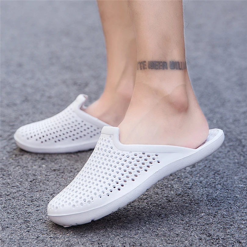 

Outdoor Indoor Breathable slippers Mens Non-slip Flat Walking Beach Hollow Out Hole Shoes Light Casual home Slippers men A40