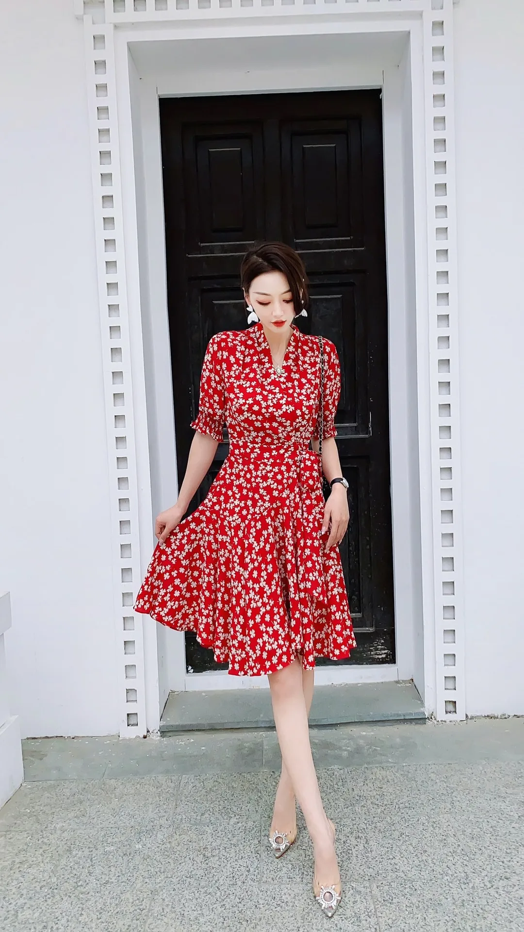 

2021 European V-neck dress summer printing fishtail swing slim