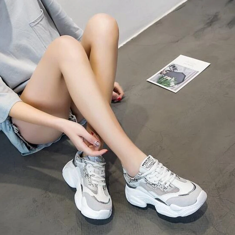 Прямая поставка женская повседневная обувь удобные дышащие женские кроссовки из сетчатого материала на
