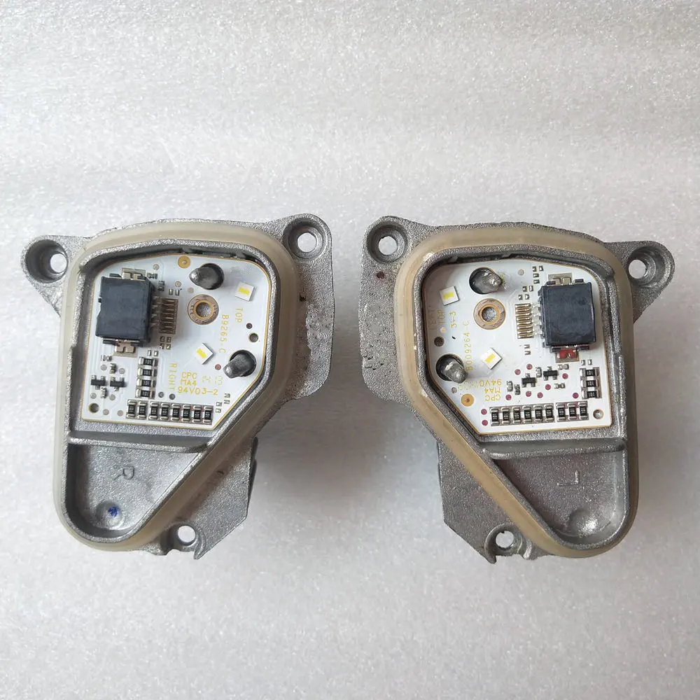 Оригинальное светодиодное Оборудование для управления ДХО, дневные ходовые огсветильник для сиденья левый 5F0941475 и правый 5F0941476