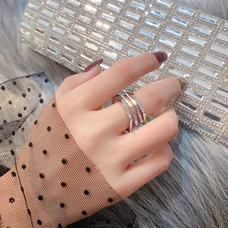 

Korean version of decorative personality fashion niche design adjustable web celebrity cold wind female ring
