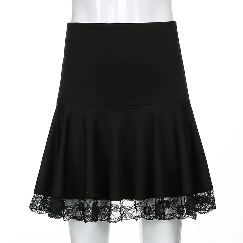 

Goth Dark Gothic Lace Patchwork Hem Mini Skirts Black Pleated High Waist A-Line Women Skirt Summer Fashion Streetwear Outfits
