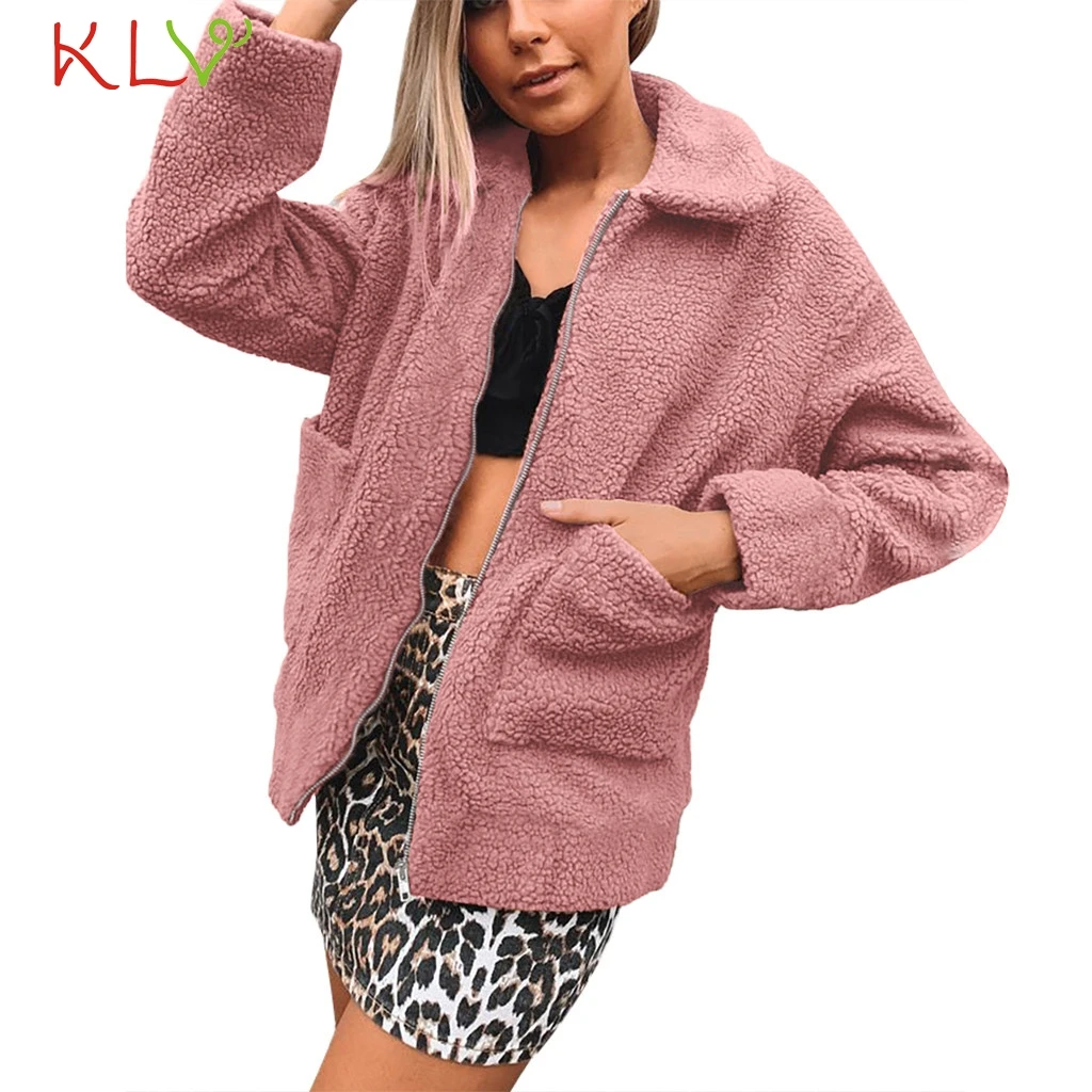 Женская куртка зимняя теплая розовая из искусственного меха пальто с карманами