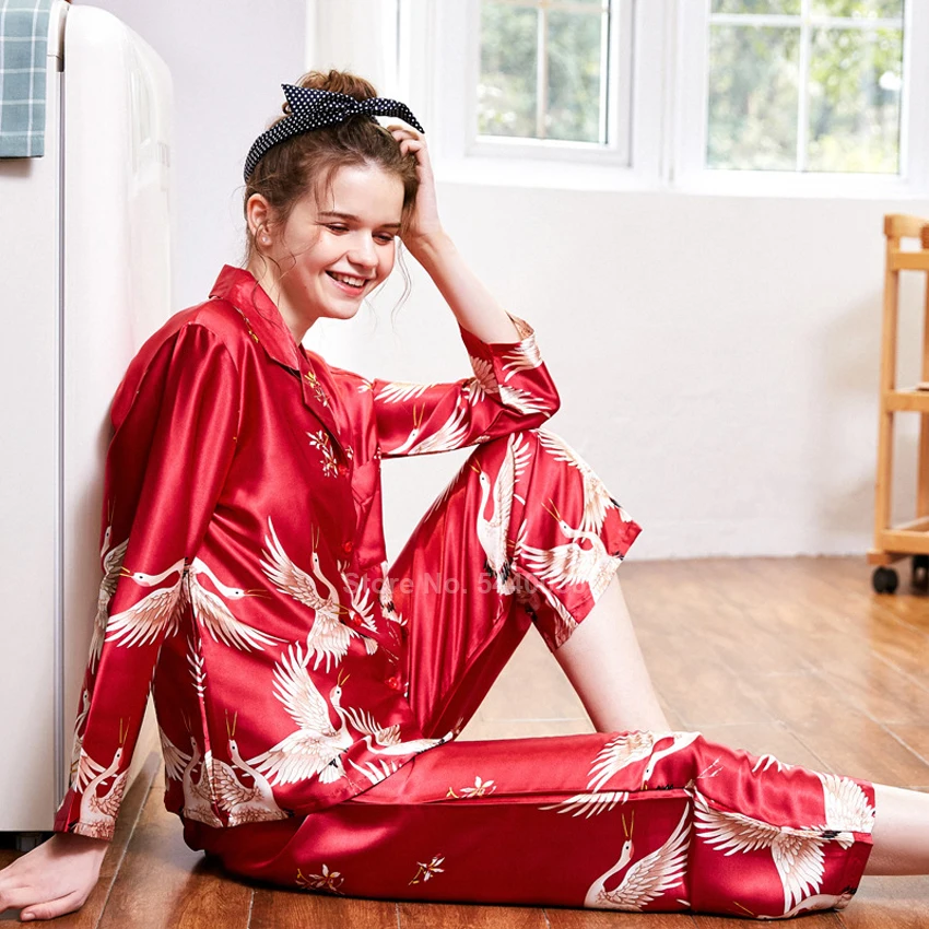 

Satin Sleepwear for Women 2 Pieces Man Japanese Kimono Yukata Set Crane Pattern Pajamas Pyjamas Home Wear Nightgown