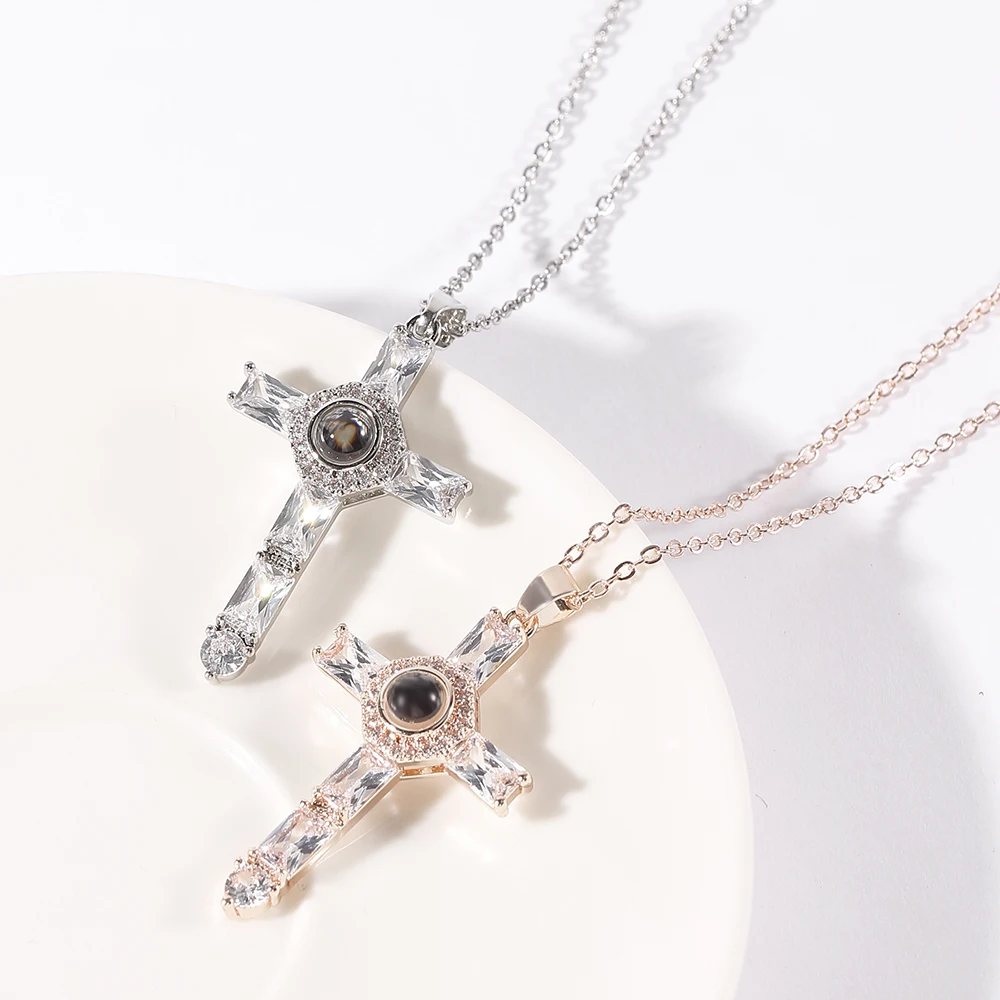 Ожерелье с крестом для женщин и девушек проекция от кулона I Love You на 100 языках