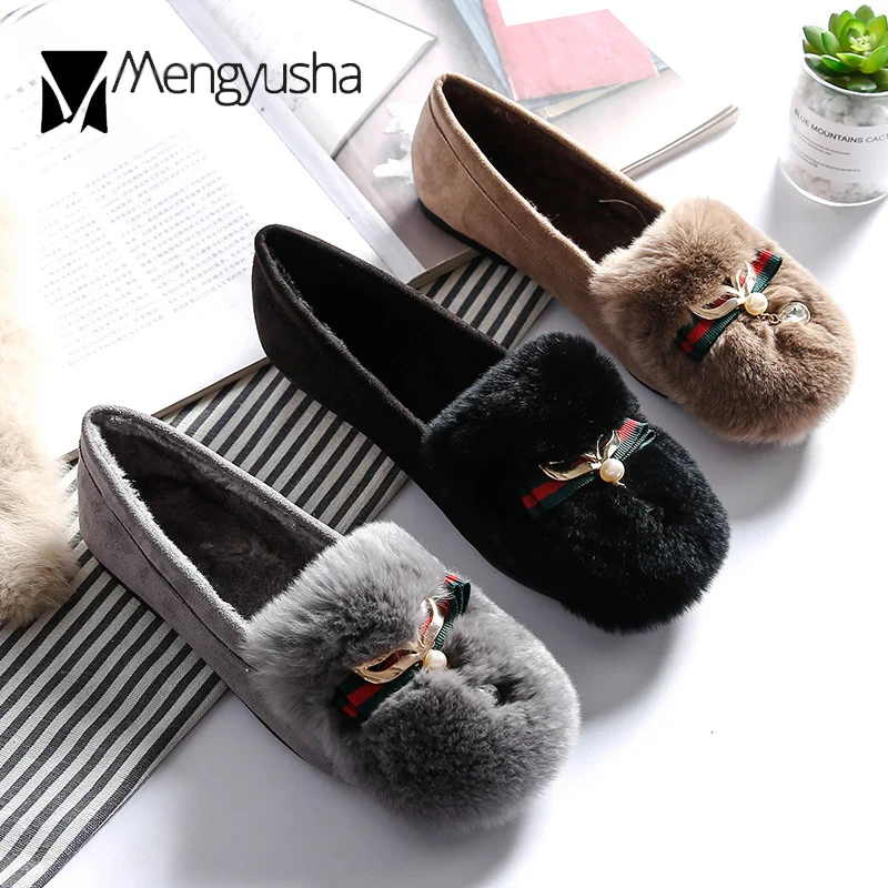 С металлическим украшением лисьей глаз свадебные туфли с отделкой жемчугом и