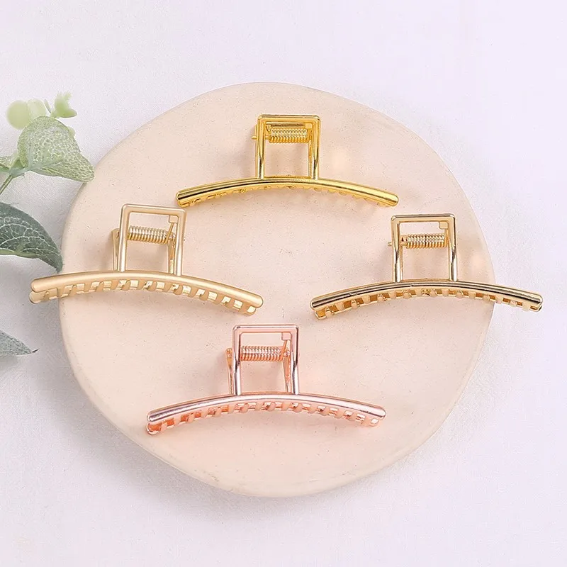 

Polished Metal Hairclips for Women Girls Vintage Simple Hairclaws Luxury Fashion Crab Hairpin Temeperament Hair Accessories Gift