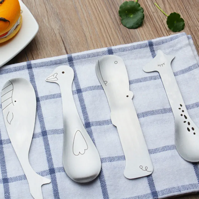 

Silver Tone Stainless Steel Animal Spoons Cute Cartoon Giraffe Hippo Whale Pattern Coffee Ice Cream Kitchen Cutlery 13.5cmx3.4cm