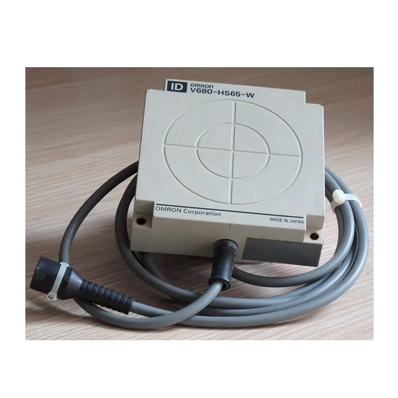

Omron V680-HS65-R RFID ANTENNA
