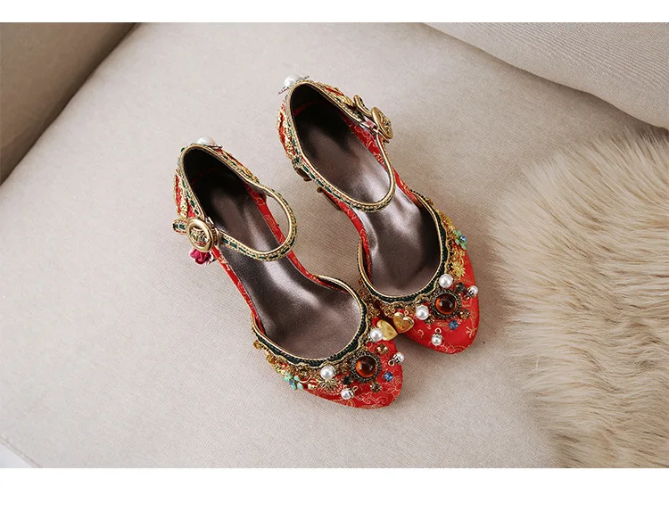 

Spring and summer new velvet high-end round head hollow back bag with a word band hollow high-heeled sandals women's large size