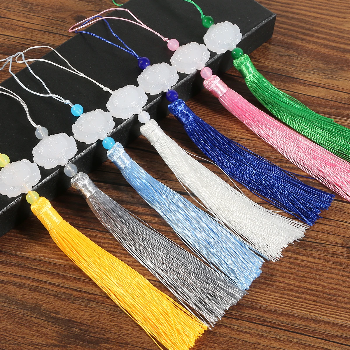 2 шт. разноцветные Декоративные Аксессуары для штор с кисточками в виде белого