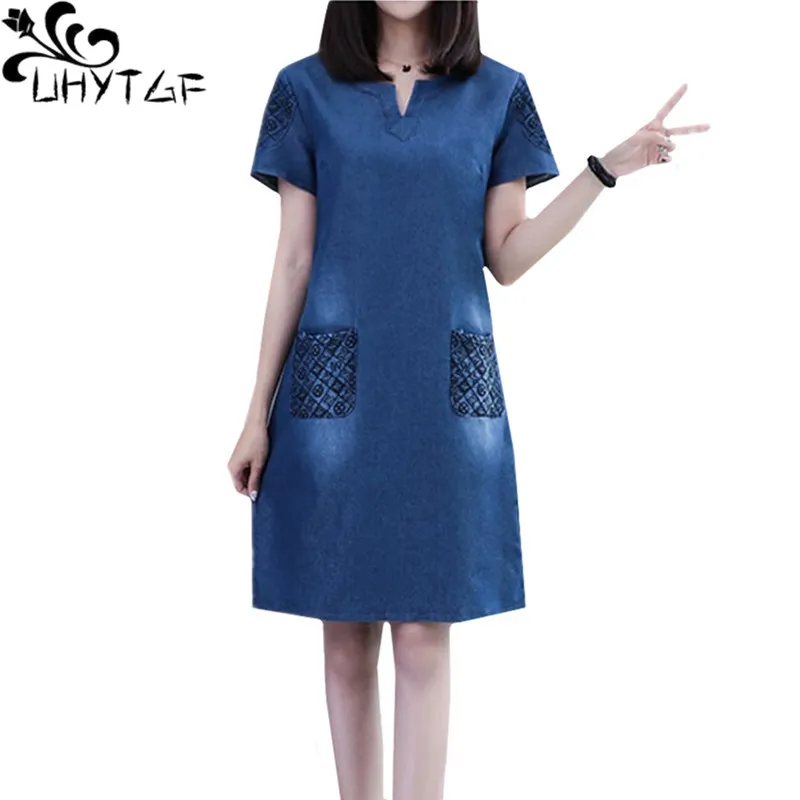 

UHYTGF Fashion Summer Dresses Women Clothes 5XL Loose Size Denim Dresses Womens Mid-Length V-Neck Casual Female Jeans Dress 144