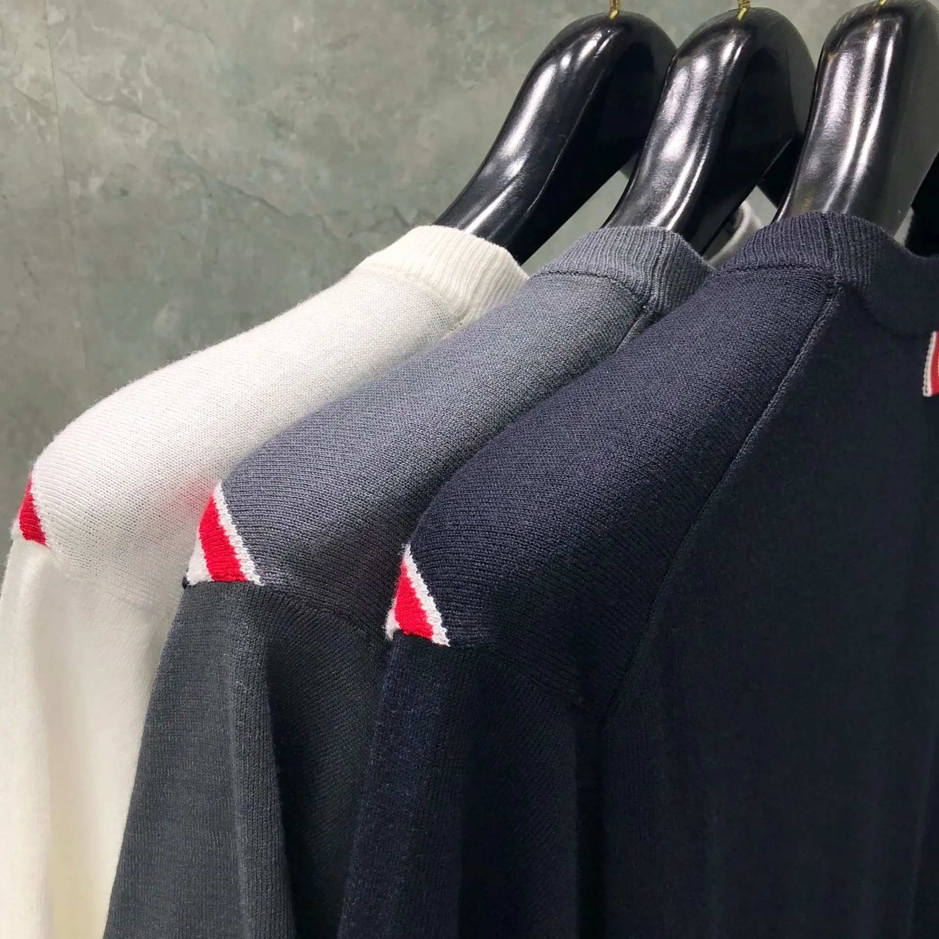 

2021 New Fashion Brand T-Shirt Men Short sleeve Casual Clothing Summer Slim Thin Diagonal Stripes O-neck Cotton Shirts