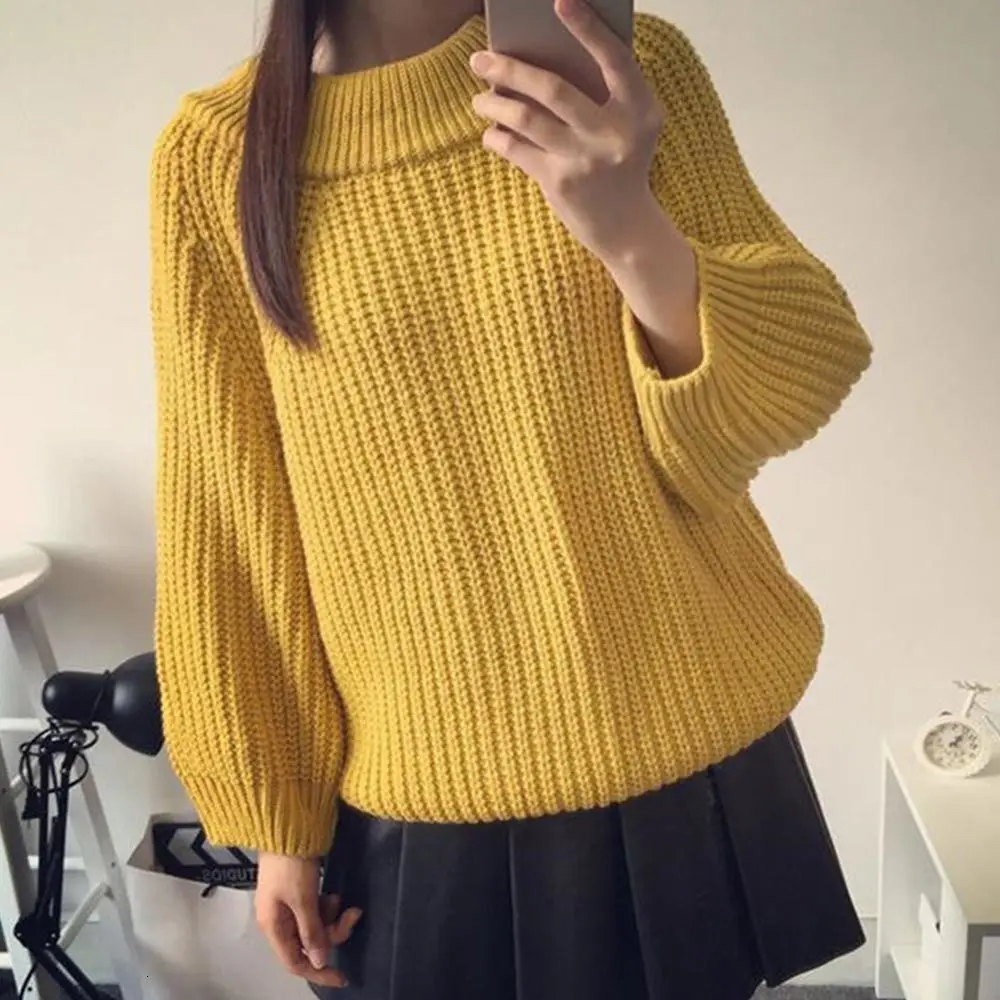 Женский вязаный свитер с рукавами-фонариками и открытыми плечами | Женская