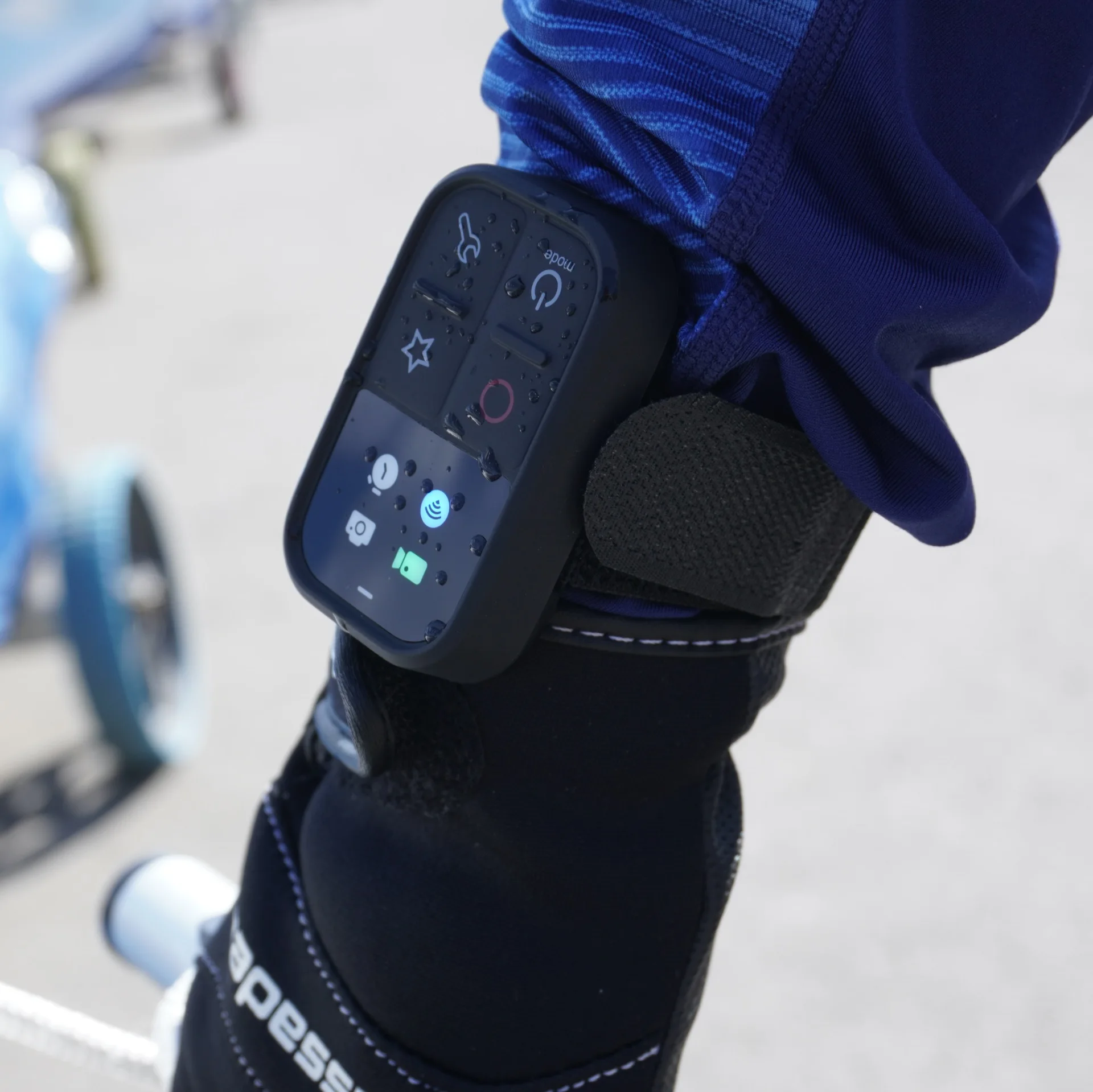 Remote Control for GoPro Hero 10 9 8 Max with Stick Mount and Wrist YOCTOP Bluetooth Smart Compatible Hero9 | Электроника