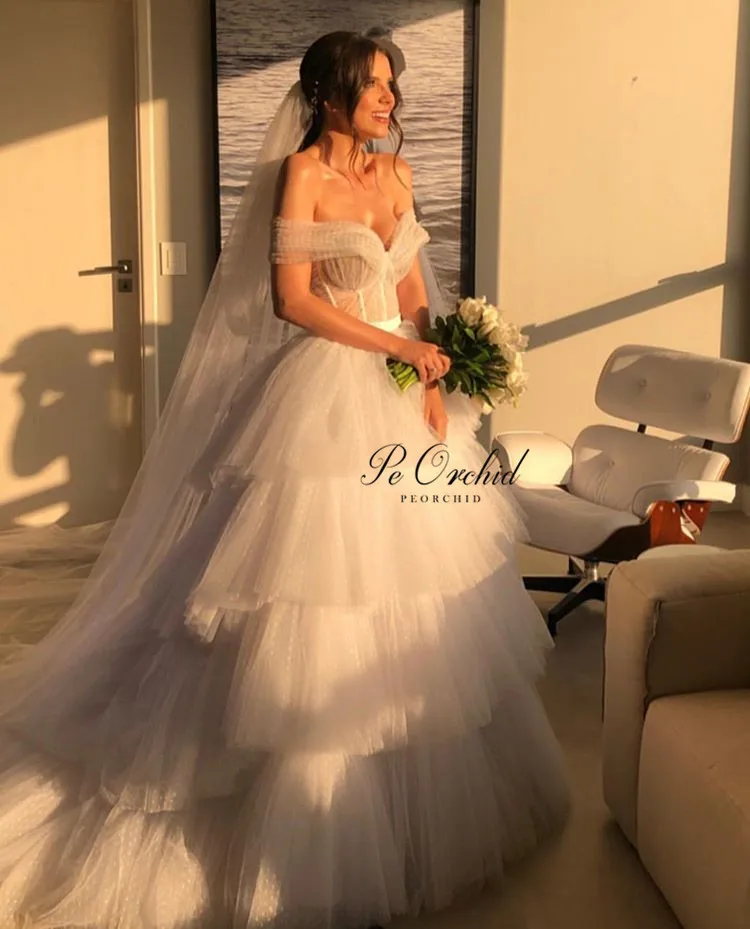 

PEORCHID Boho Chic Wedding Dress Off Shoulder Vestido Novia Princesa 2020 Tulle Rustic Ruffles Wedding Gowns For Bride