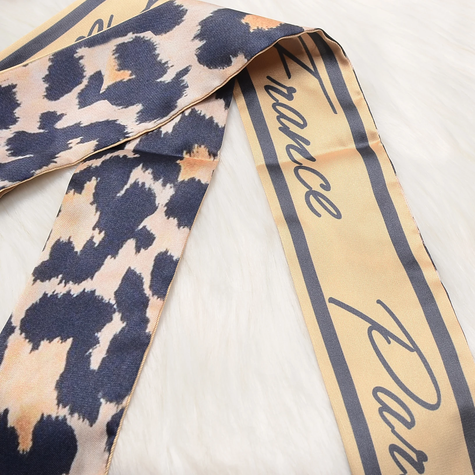 

SIGISHIR Small Scarf Hairband Suitable for Women in Autumn and Winter hijab foulard Double-Layer Printing Rayon Customization