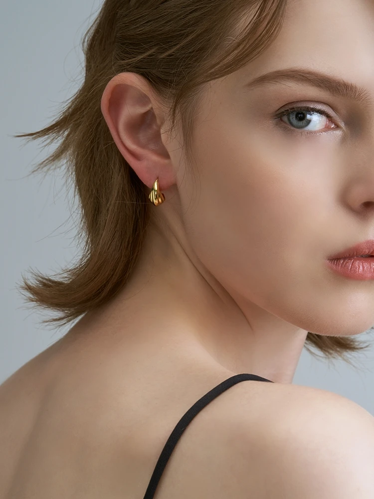 

Timeless Wonder Brass Mini Shell Stud Earrings Women Statement Jewelry Gothic Designer Boho Top Hiphop Ins Party Trendy New 3253