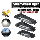 300 Вт600 Вт900 Вт Светодиодный уличный фонарь на солнечной батарее От заката до рассвета 117234351 светодиодов Наружное освещение 7000K IP65 водонепроницаемое