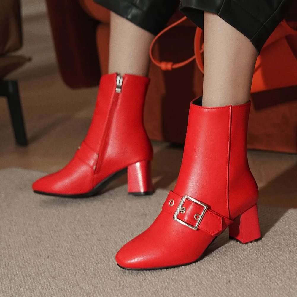 

Karinluna 2020 New Arrival woman shoes Hot Sale Short Pulsh Metal Decoration Chunky Heels Zipper Chelsea Boots