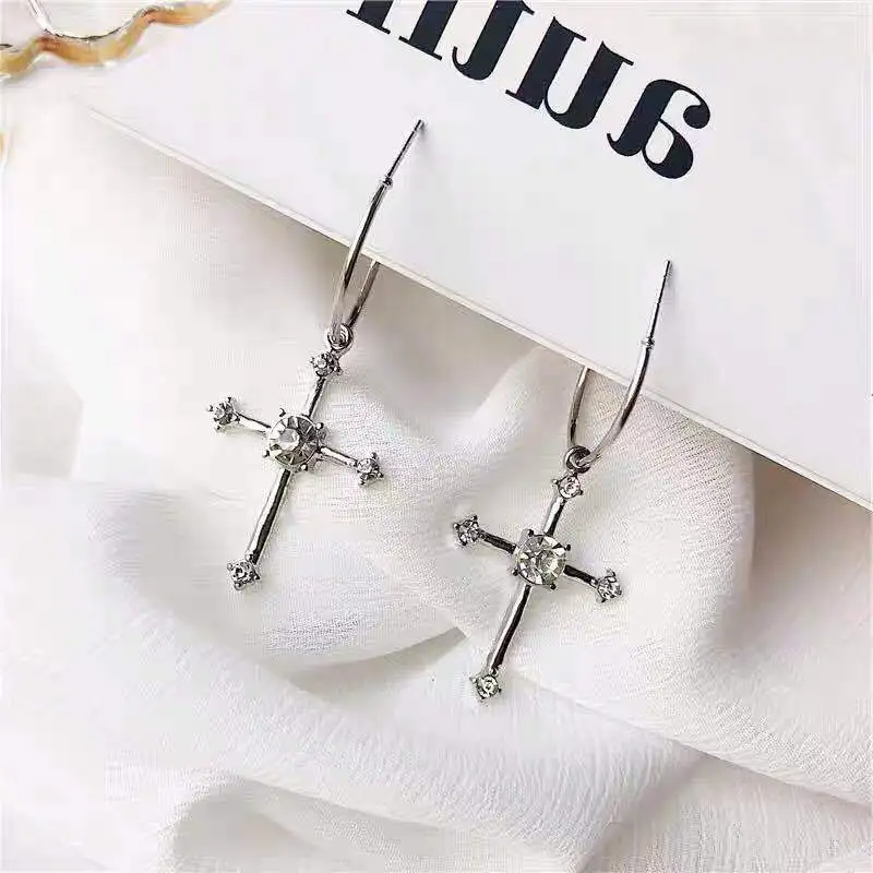 Новые ультрамодные сверкающие серьги Aros с крестиком женские кольца зубчатой