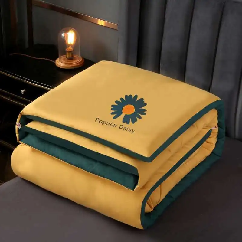 

Pure Color Double-Sided Color Matching Feather Silk Cotton Bed Quilt Soft and Warm Quilted Quilt in Winter
