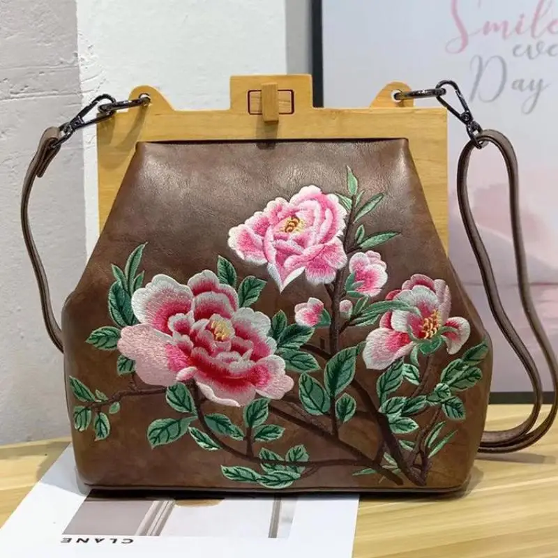 

Elegant Embroidery Women Bucket Bag 2021 New Retro Chinese Style Versatile Large Capacity Shoulder & Crossbody Bags