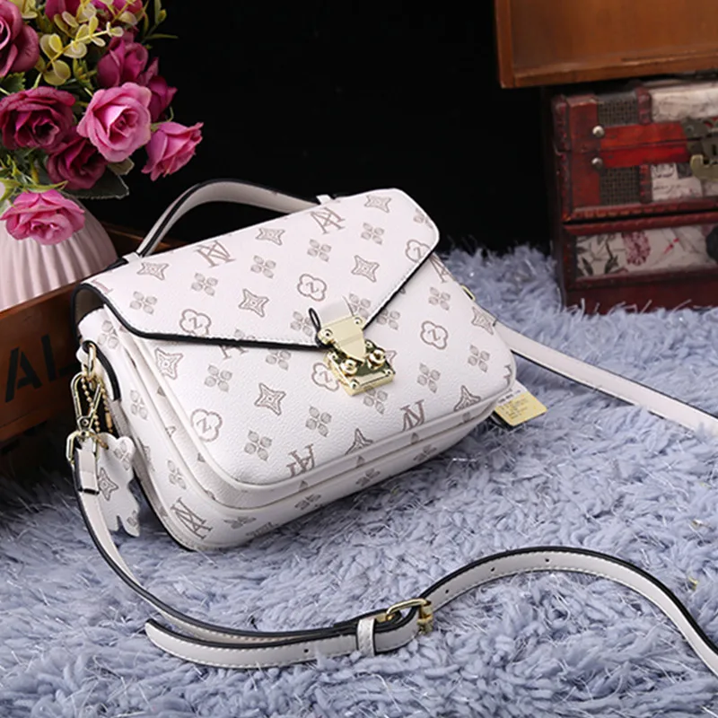 

Leather Handbags 2021 New Fashion Retro Cowhide Messenger Bag Casual All-match Shoulder Messenger Small Square Bag Sac A Main