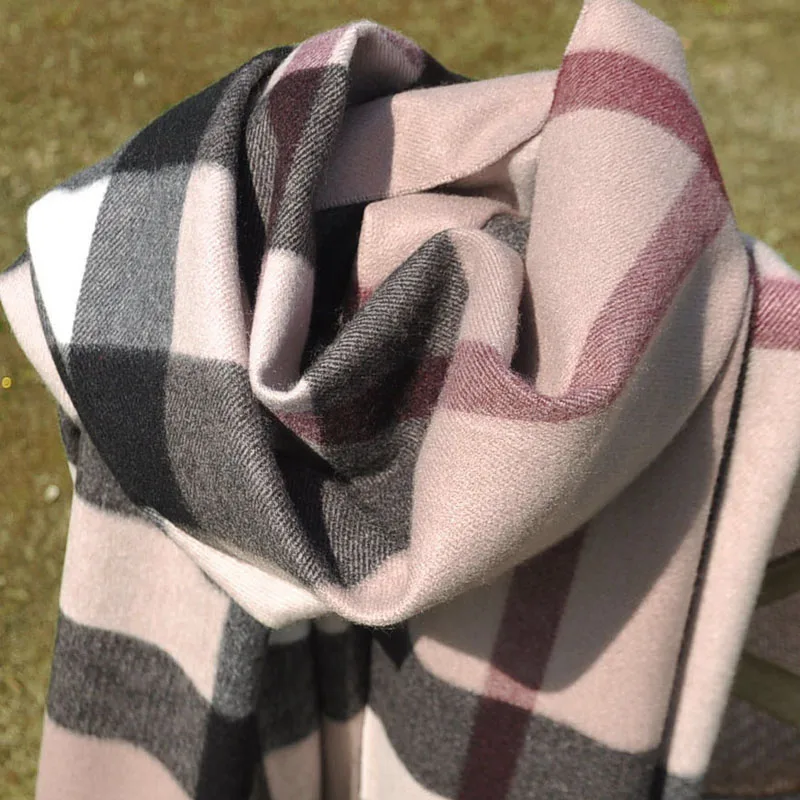 

Autumn/winter Classic Cashmere Scarves Cold Resistant Warm Scarves Men's Fashion Printed Cold Resistant Scarves WJA18--WJA20