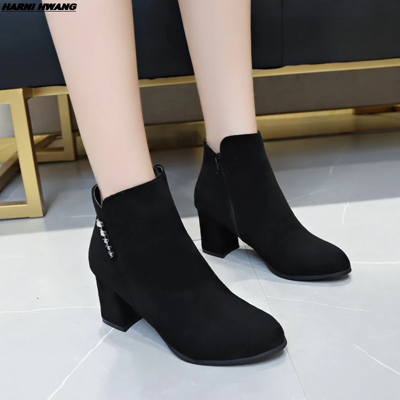 

New women's Martin boots autumn and winter boots classic zipper snow ankle boots winter warm plush plush women's shoes 35-42