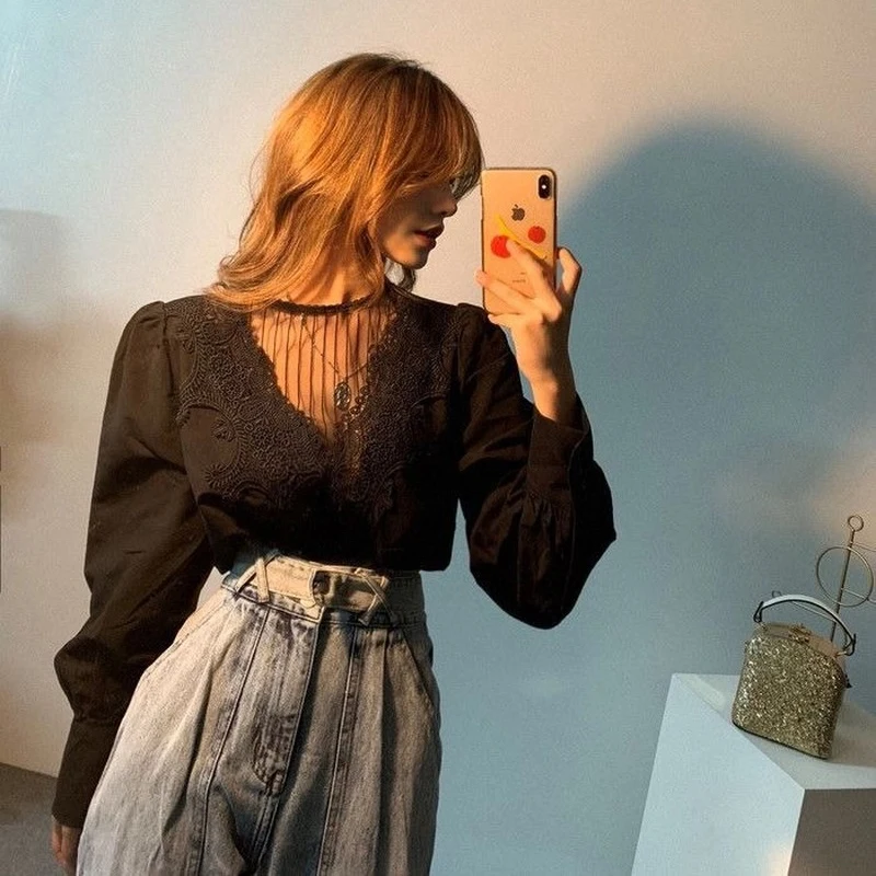 

2021 Spring Long Sleeve Women Shirts Lace Blouse Fashion Loose Shirt Casaul Elegant Sexy Hollow Lace Women Tops Clothes12619