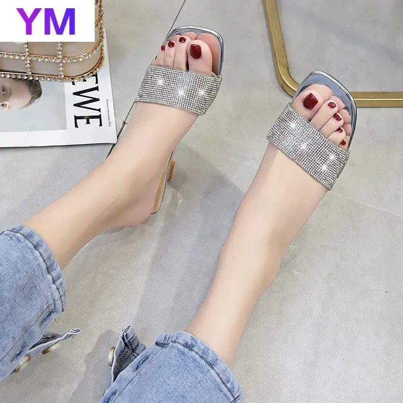 

Лидер продаж; Сезон лето; Женская обувь летние сандалии; Женские сандалии с открытым носком; Сандалии для прогулок Стразы модное сексуально...