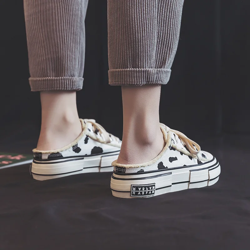 Кроссовки женские с коровьим принтом повседневная обувь на шнуровке толстой