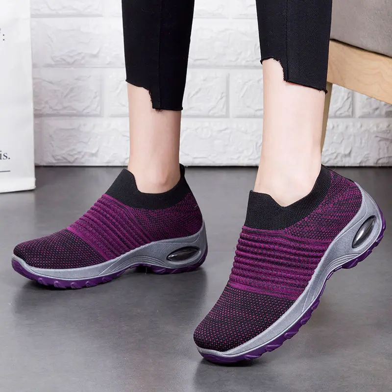 Женская обувь для бега Летние кроссовки спортивная женская прогулочная мягкий