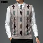 Пуловер мужской с рисунком ромбиков, 6% шерсть, V-образный вырез
