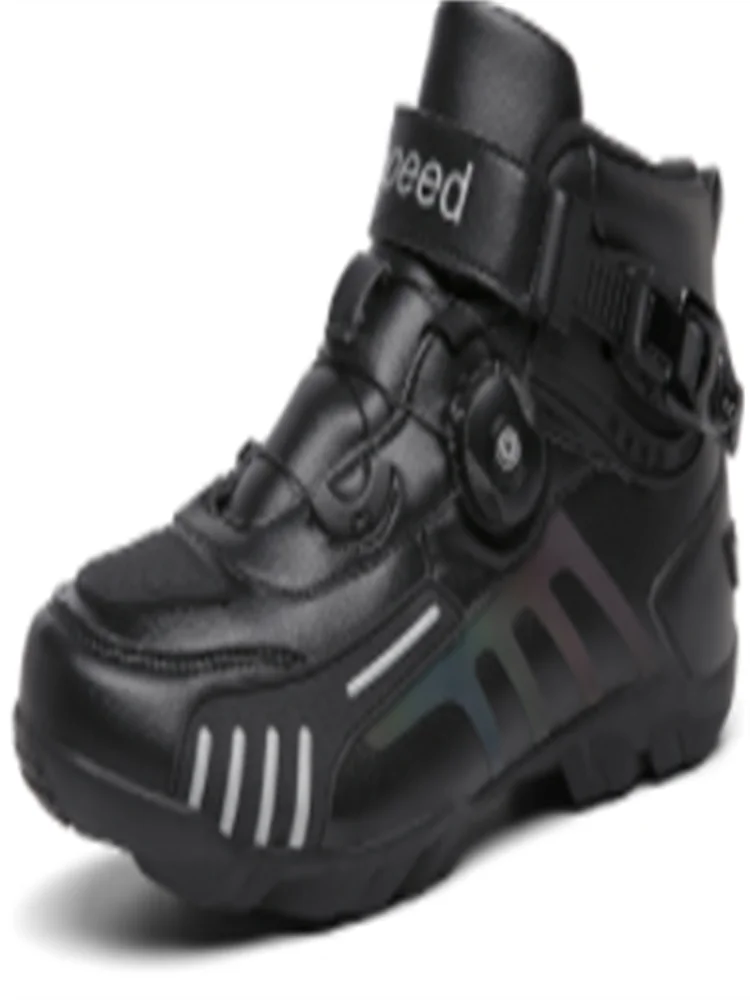 

Two pairs of size 41 shoes