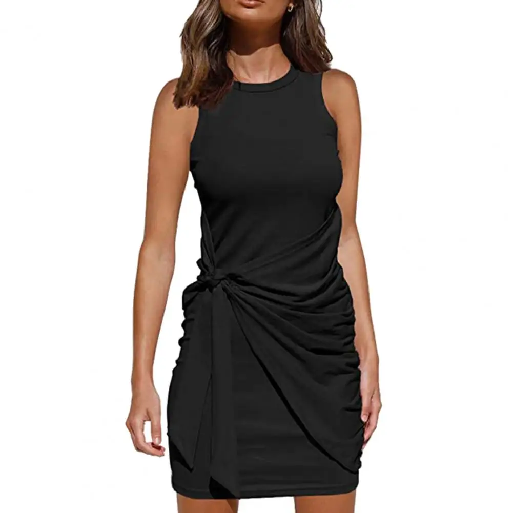 Женское мини-платье с коротким рукавом однотонное облегающее платье