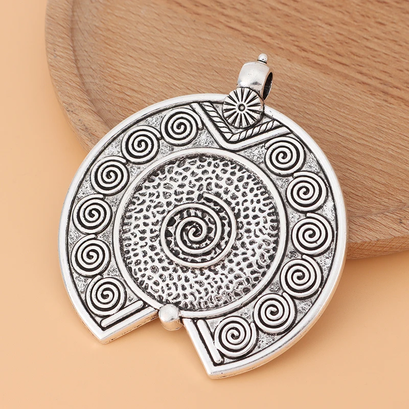 

5pcs/Lot Tibetan Silver Large Boho Spiral Swirl Vortex Round Charms Pendants for Necklace Jewelry Making Accessories